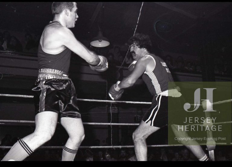 2C0D8C6A-A61E-4D70-B429-6D9CBC50FF5D